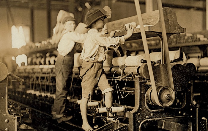 τι γνωρίζετε για την βιομηχανική επανάσταση α γυμν